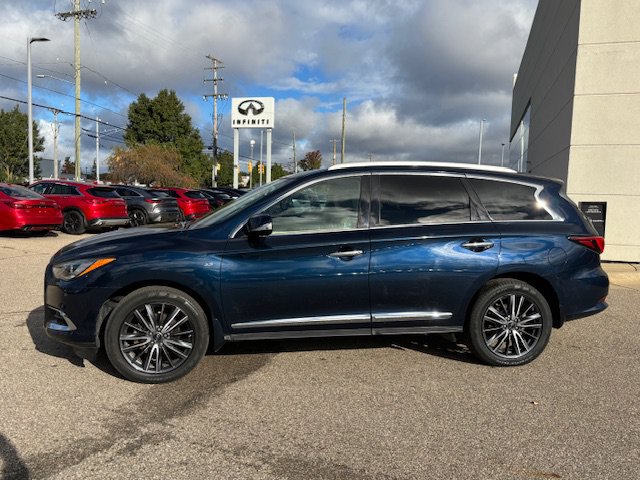Used 2017 INFINITI QX60 Luxe AWD/4WD image 2