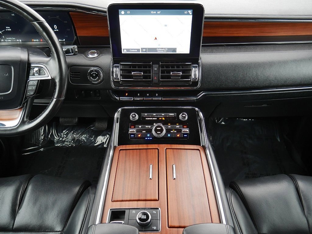 Used 2019 Lincoln Navigator Reserve AWD/4WD image 20