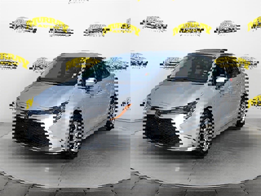 Used 2022 Toyota Corolla LE image 1