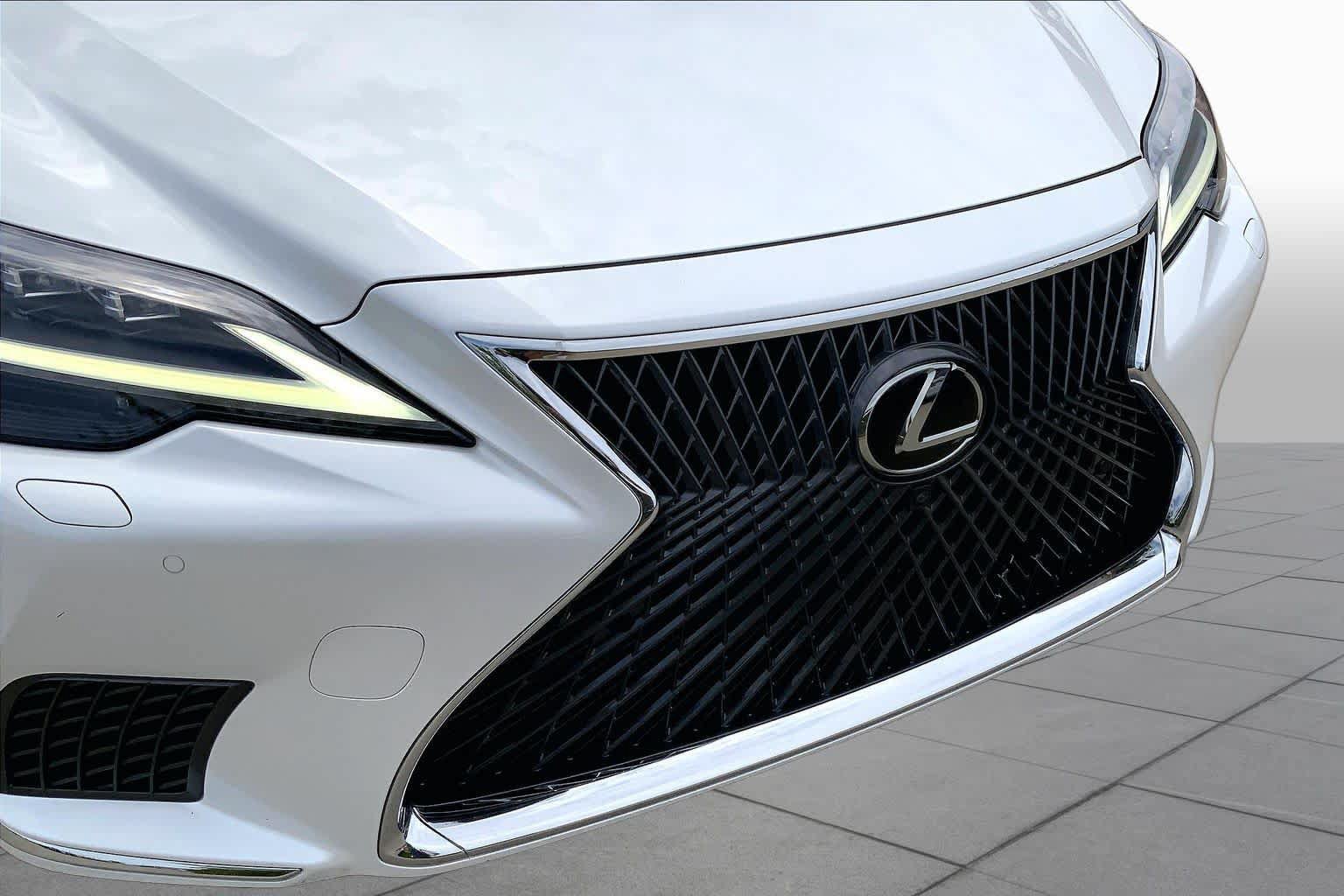 Used 2022 Lexus LS 500 w/ Interior Upgrade Package RWD image 28