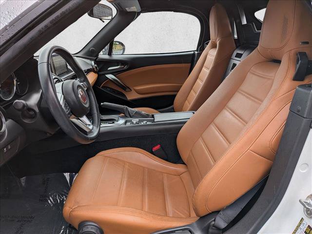 Used 2020 FIAT 124 Spider Lusso w/ Navigation & Sound Group RWD image 15