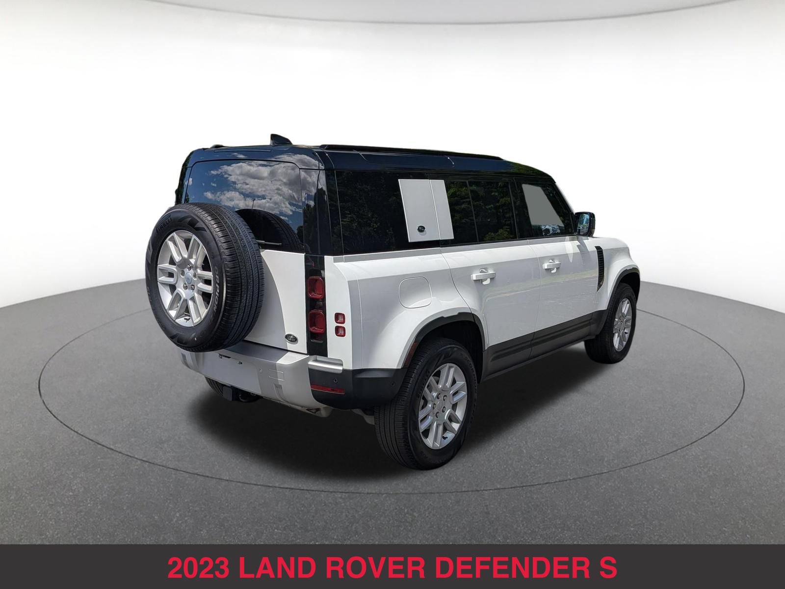 Used 2023 Land Rover Defender 110 S AWD/4WD image 6