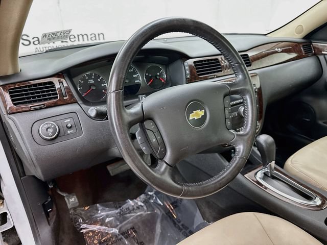 Used 2013 Chevrolet Impala LTZ FWD image 10