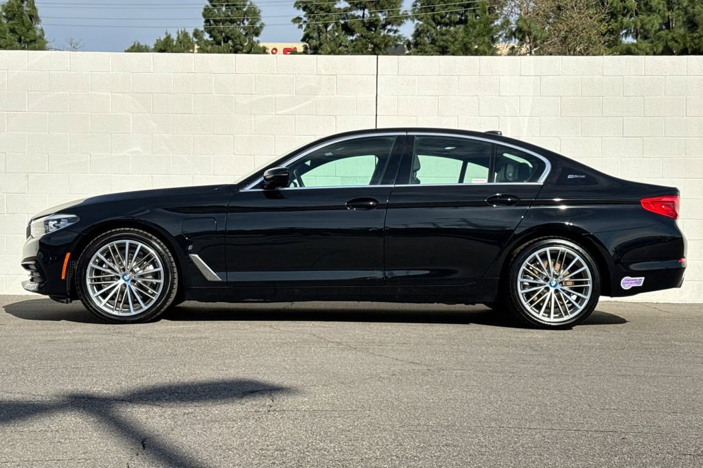Used 2019 BMW 530e w/ Convenience Package image 9