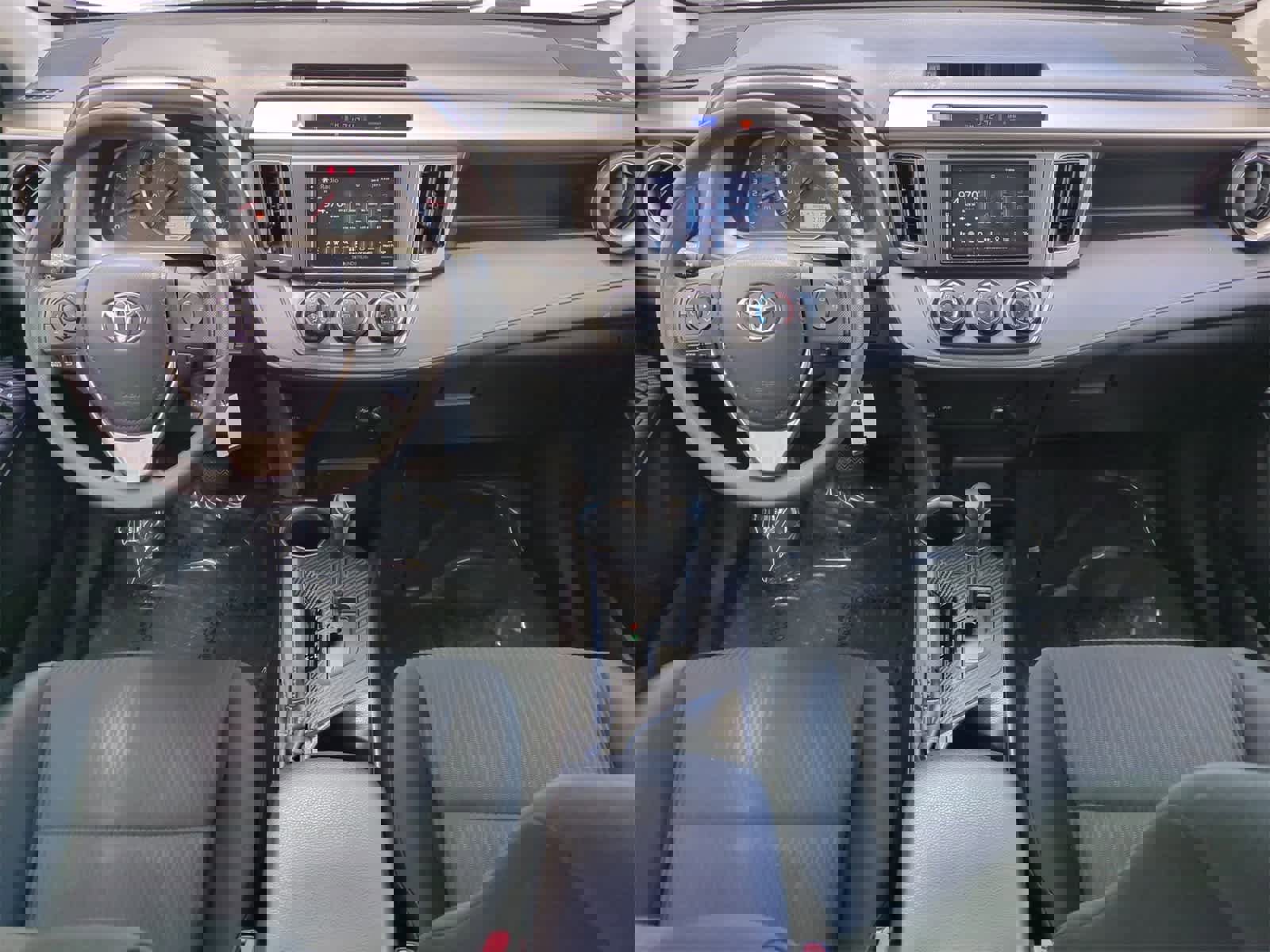 Used 2015 Toyota RAV4 LE image 15