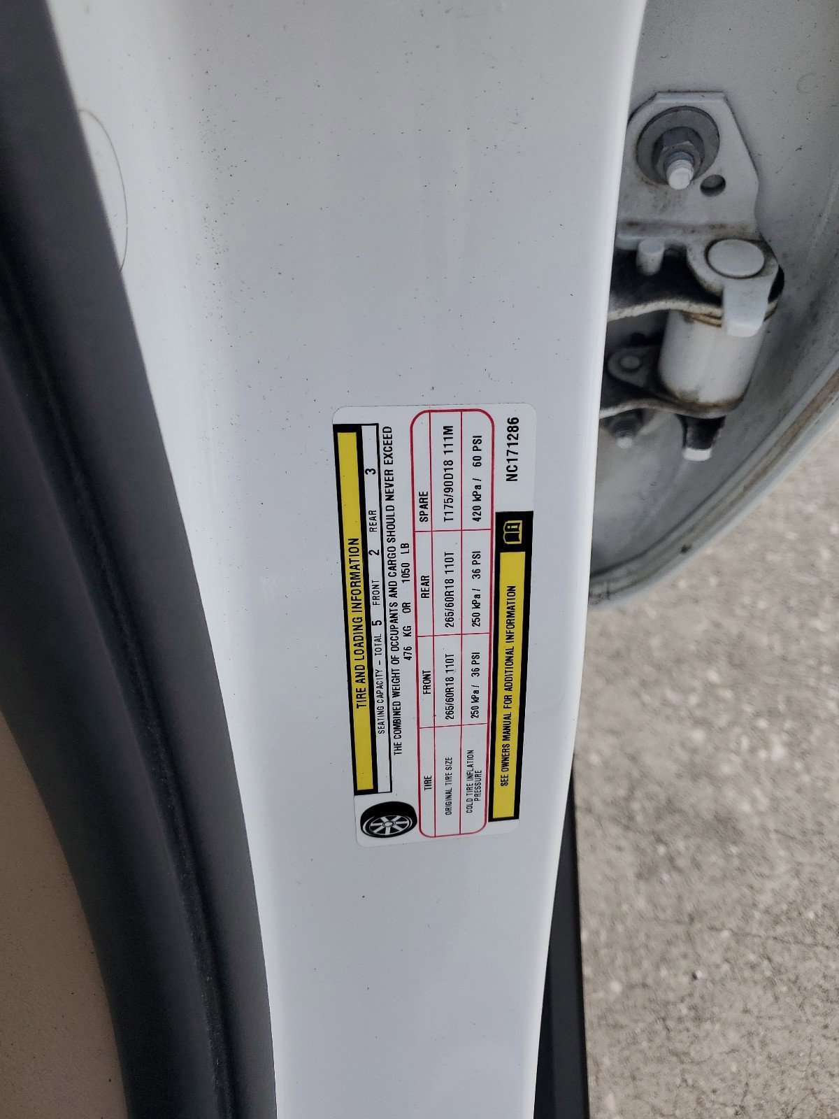 Certified 2022 Jeep Grand Cherokee Laredo E image 32