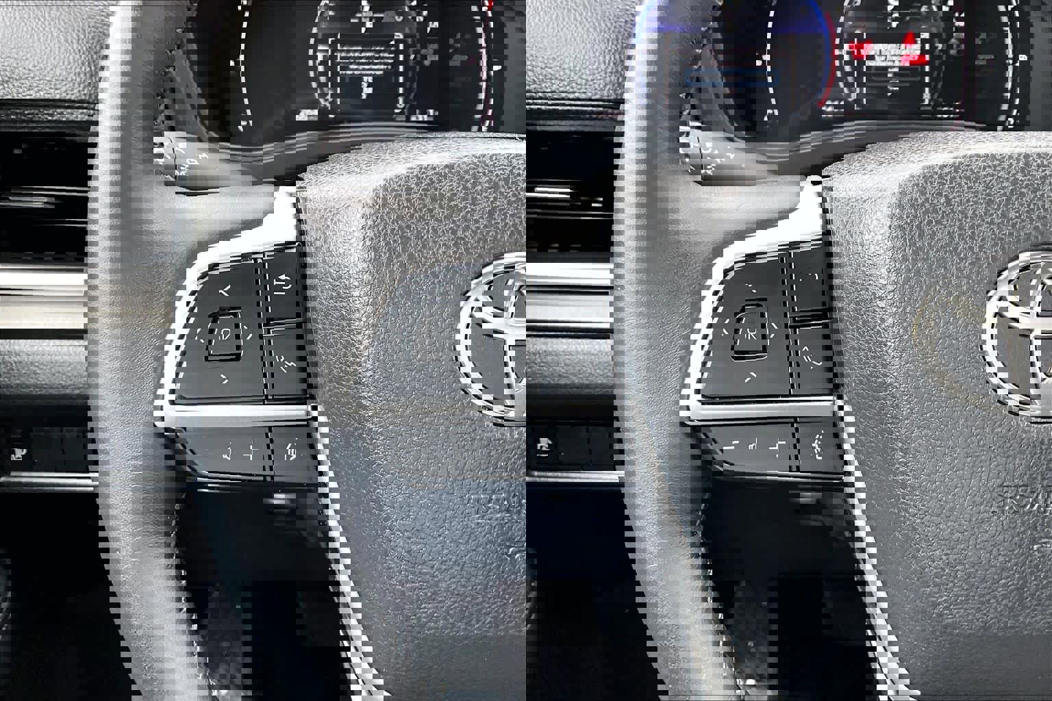 Used 2025 Toyota Grand Highlander AWD image 22