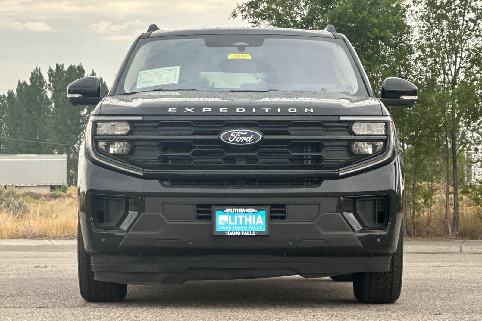 Certified 2025 Ford Expedition Active AWD/4WD image 10