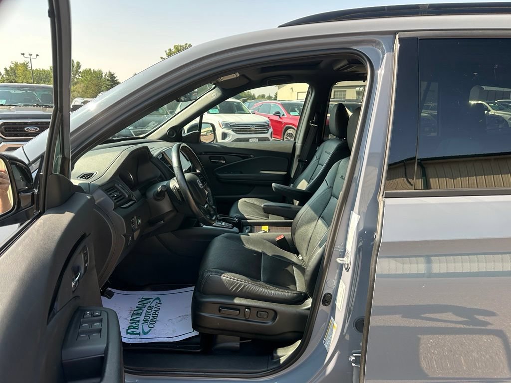 Used 2022 Honda Pilot Black Edition image 10