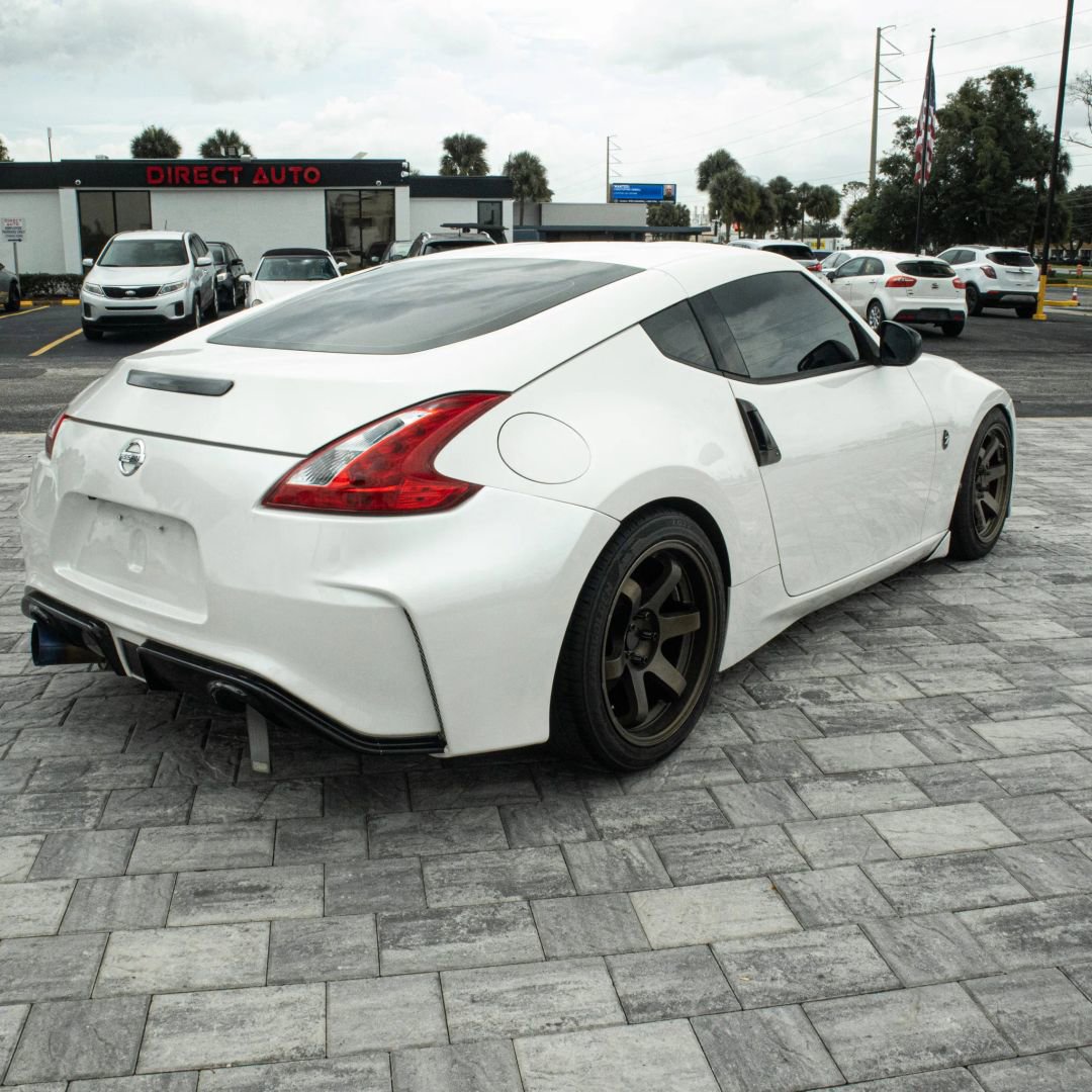 Used 2016 Nissan 370Z Coupe RWD image 7