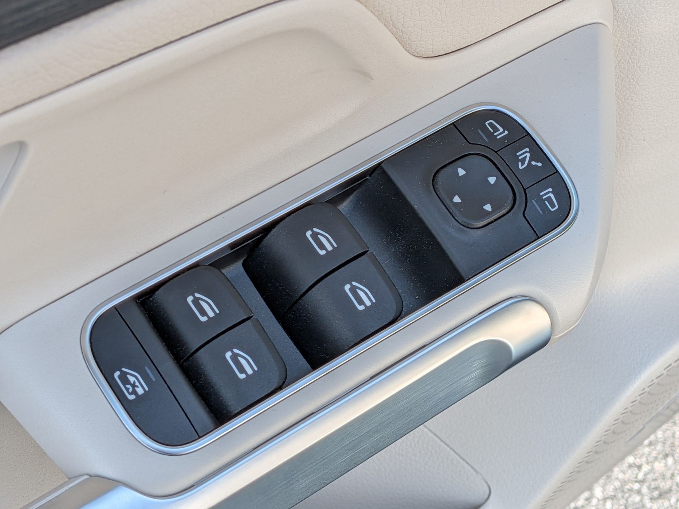 Certified 2026 Mercedes-Benz GLB 250 image 16
