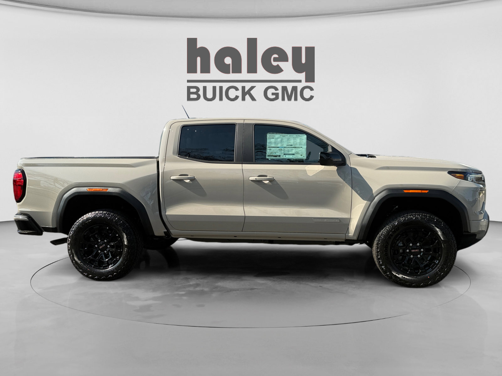 New 2026 GMC Canyon Elevation w/ Convenience Package image 6