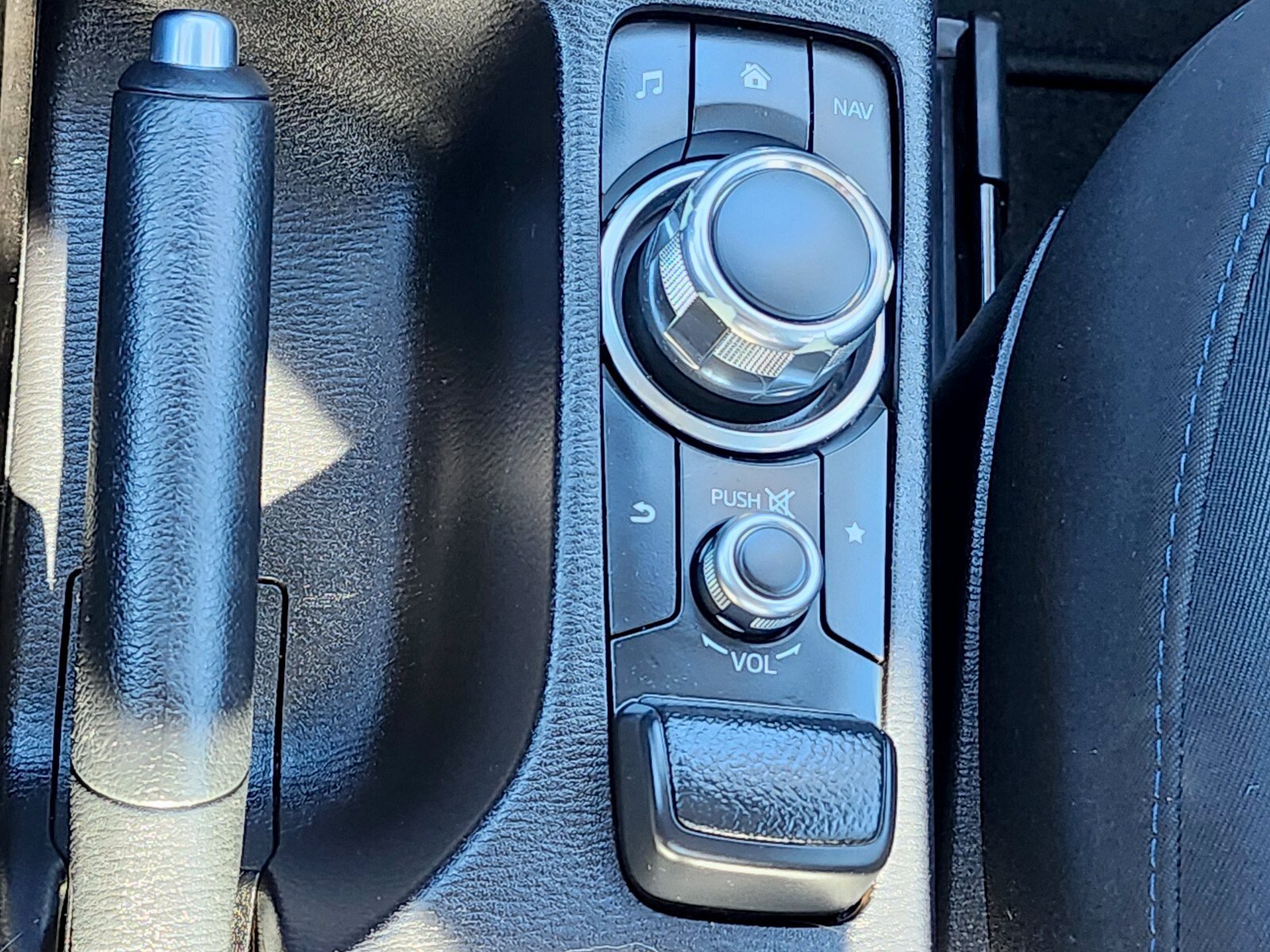Used 2016 Scion iA FWD image 21