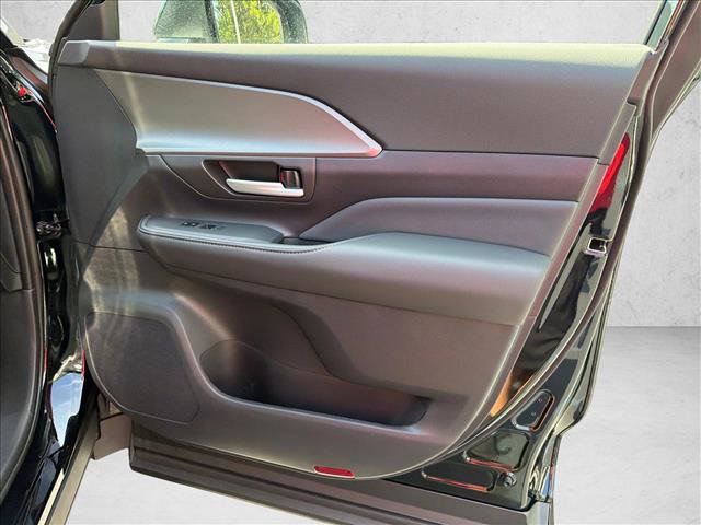 Used 2026 Toyota Grand Highlander AWD image 14