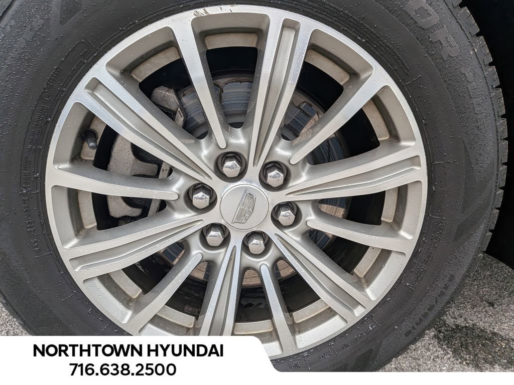 Used 2018 Cadillac XT5 Luxury w/ Driver Awareness Package AWD/4WD image 39
