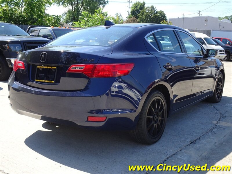 Used 2014 Acura ILX w/ Technology Package FWD image 7