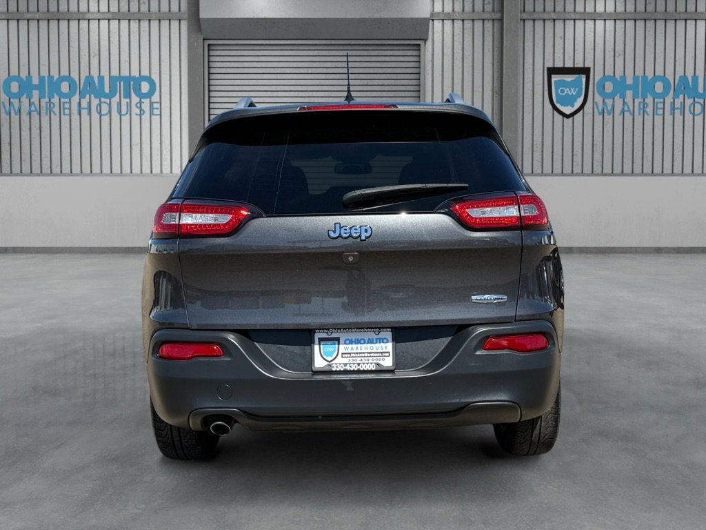 Used 2015 Jeep Cherokee Latitude FWD image 7