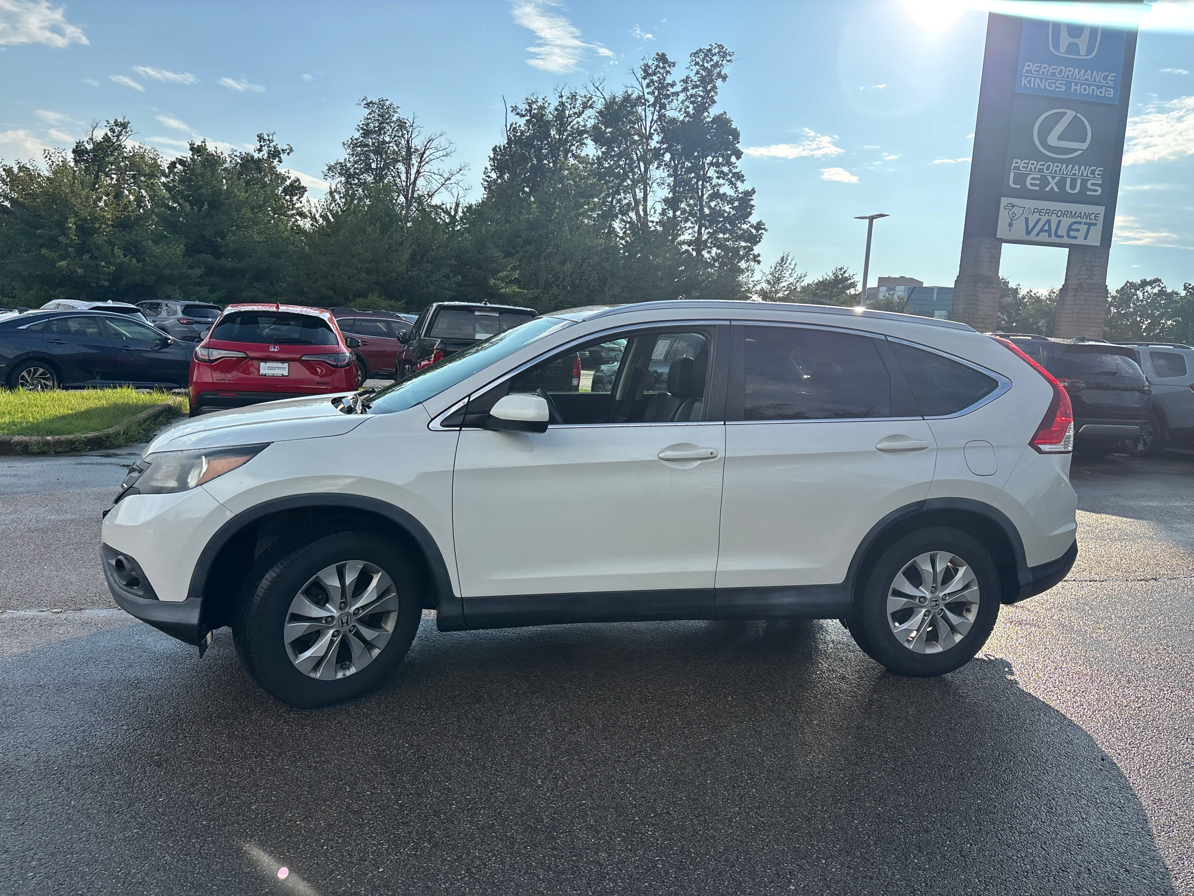 Used 2014 Honda CR-V EX-L image 2