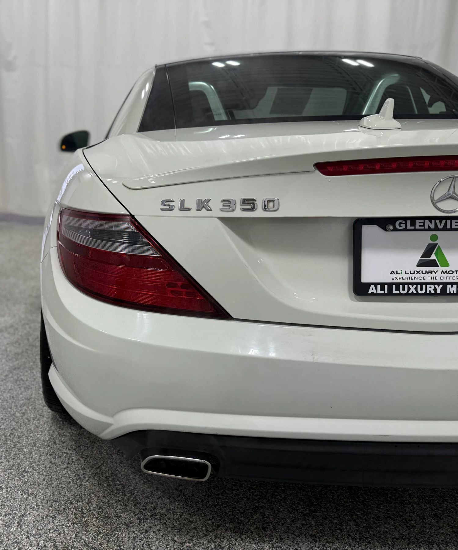 Used 2013 Mercedes-Benz SLK 350 image 30
