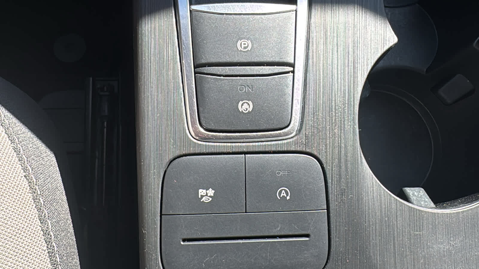 Used 2020 Ford Escape SE AWD/4WD image 21