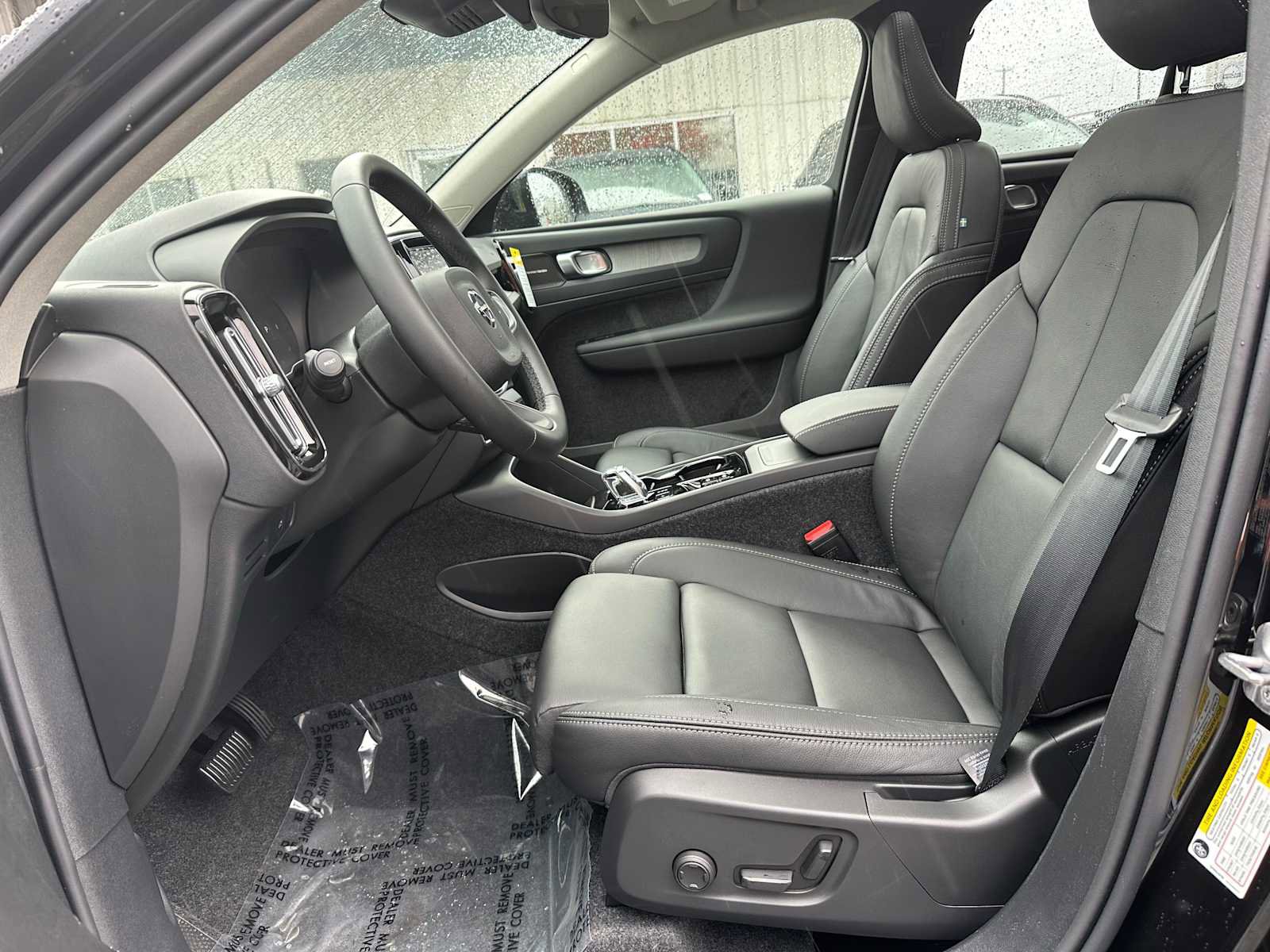 New 2026 Volvo XC40 B5 Ultra w/ Climate Package image 19