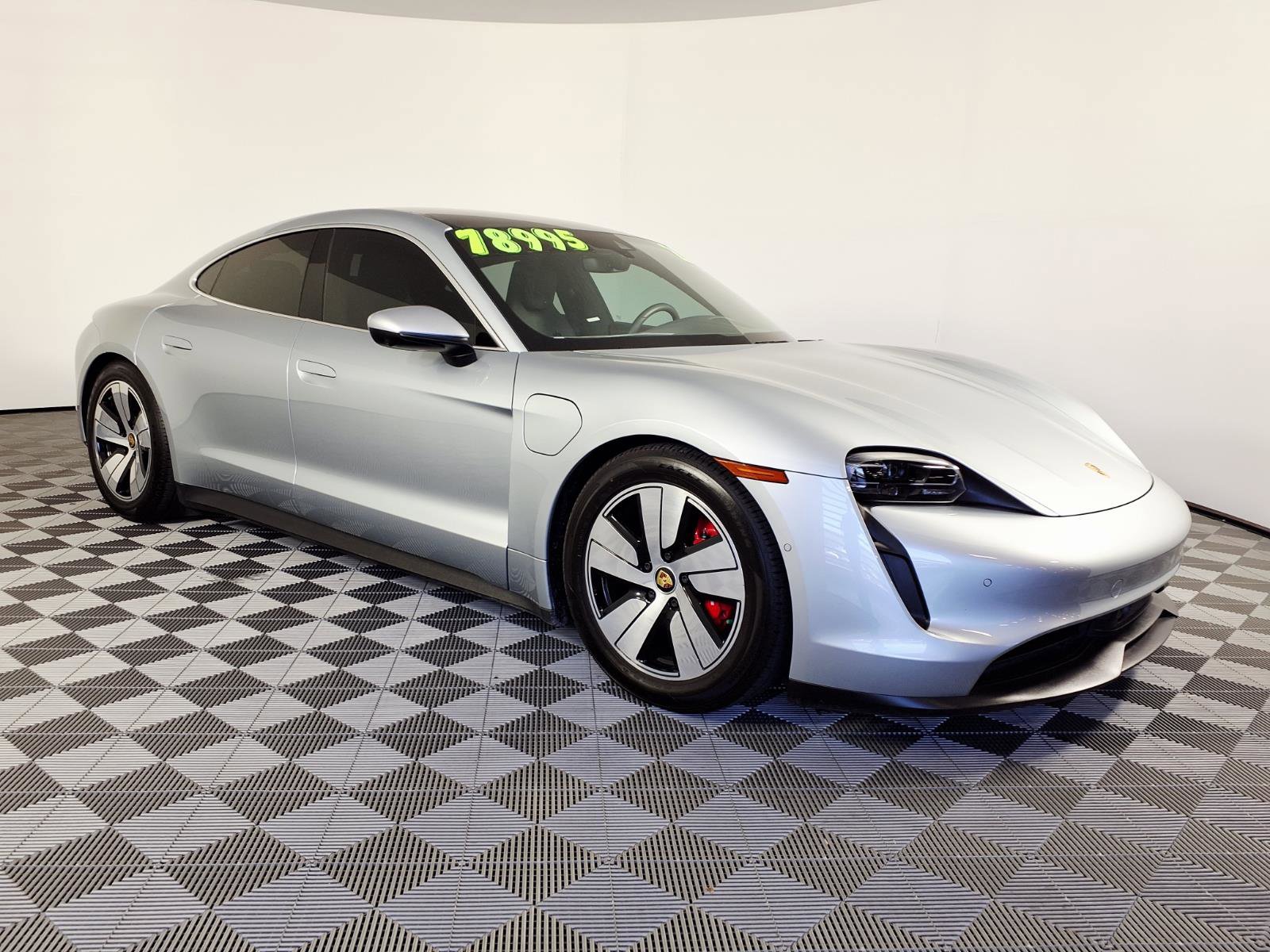 Used 2023 Porsche Taycan 4S image 3