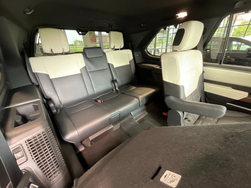 Certified 2024 Toyota Sequoia Capstone AWD/4WD image 20