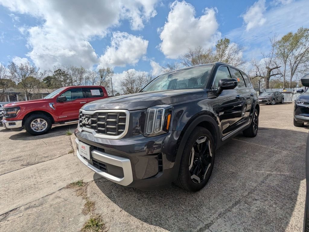 Used 2025 Kia Telluride S image 1