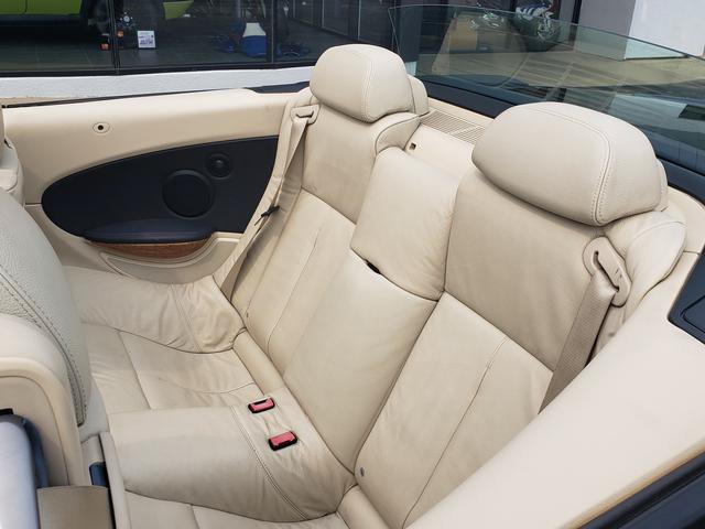 Used 2007 BMW 650i Convertible RWD image 12