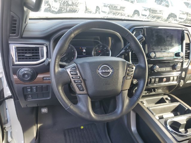 Used 2023 Nissan Titan Platinum Reserve w/ Moonroof Package AWD/4WD image 15
