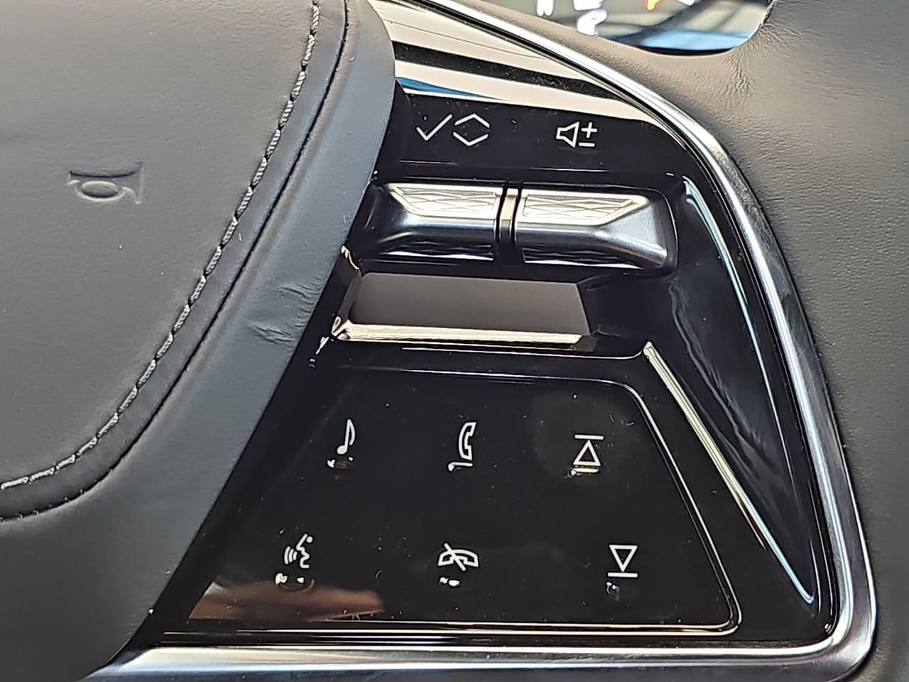 New 2026 Cadillac Lyriq V AWD/4WD image 18