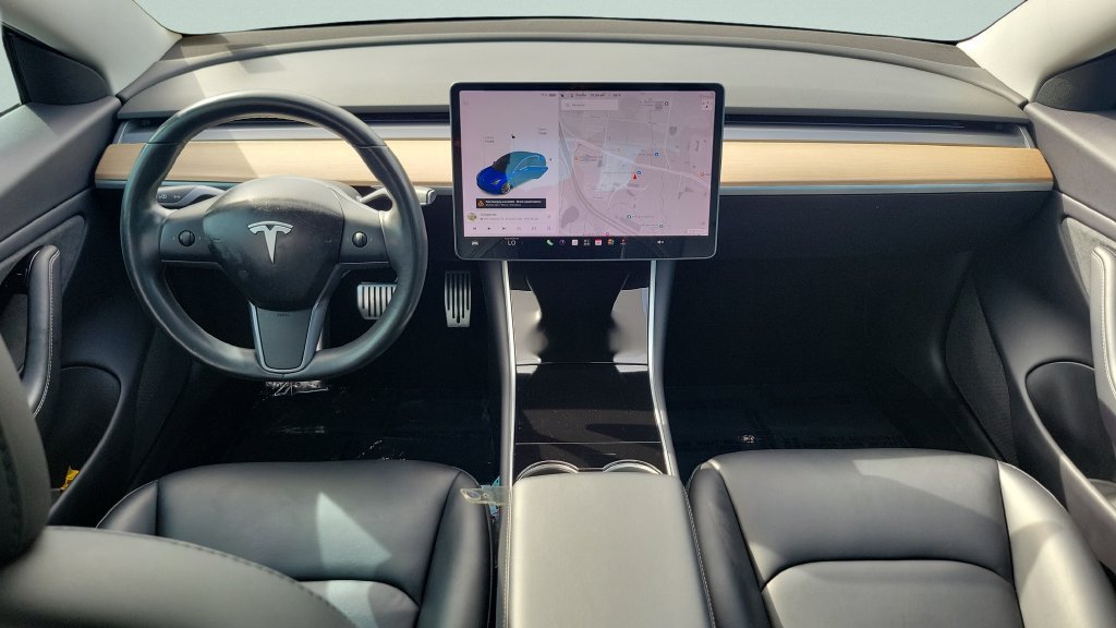 Used 2018 Tesla Model 3 Long Range RWD image 11