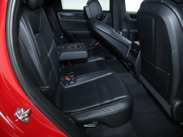 Used 2021 Porsche Cayenne Coupe image 30