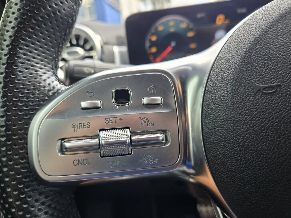 Used 2020 Mercedes-Benz CLA 250 image 23
