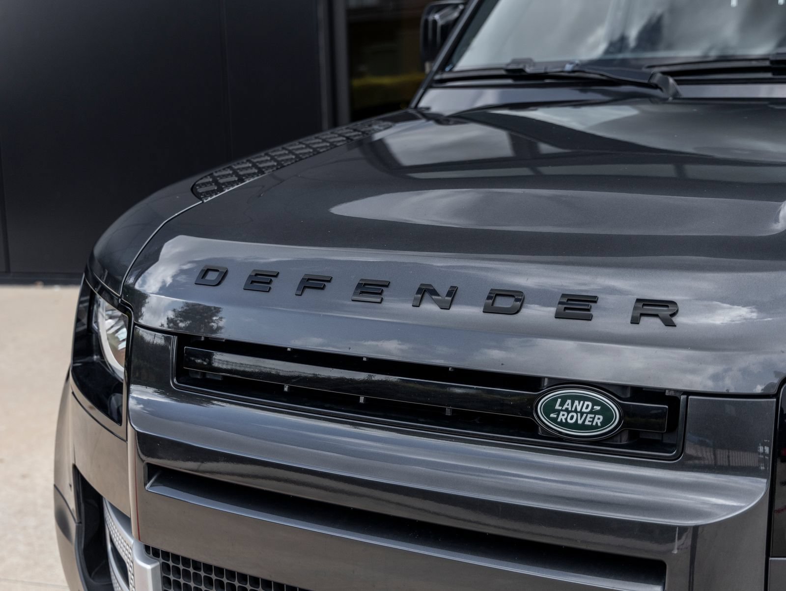 Used 2023 Land Rover Defender 90 S AWD/4WD image 16