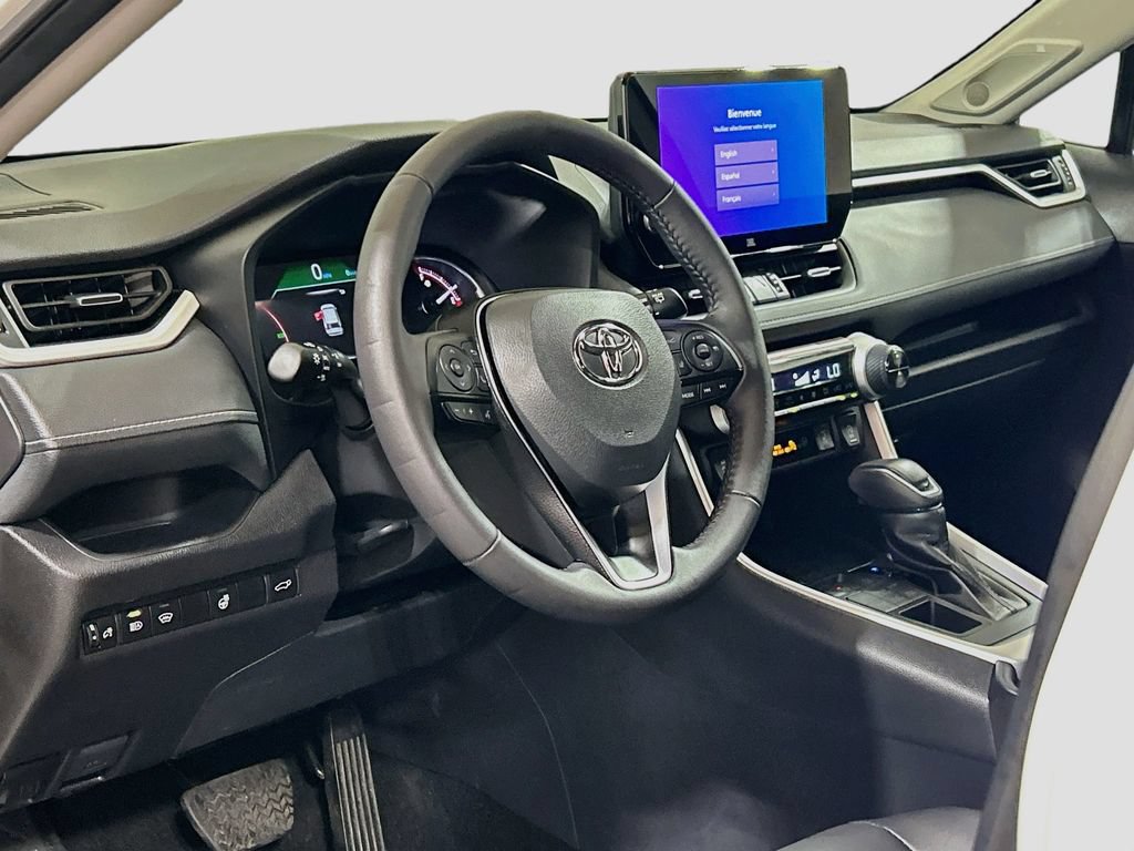 Used 2025 Toyota RAV4 XLE Premium w/ Weather Package AWD/4WD image 8