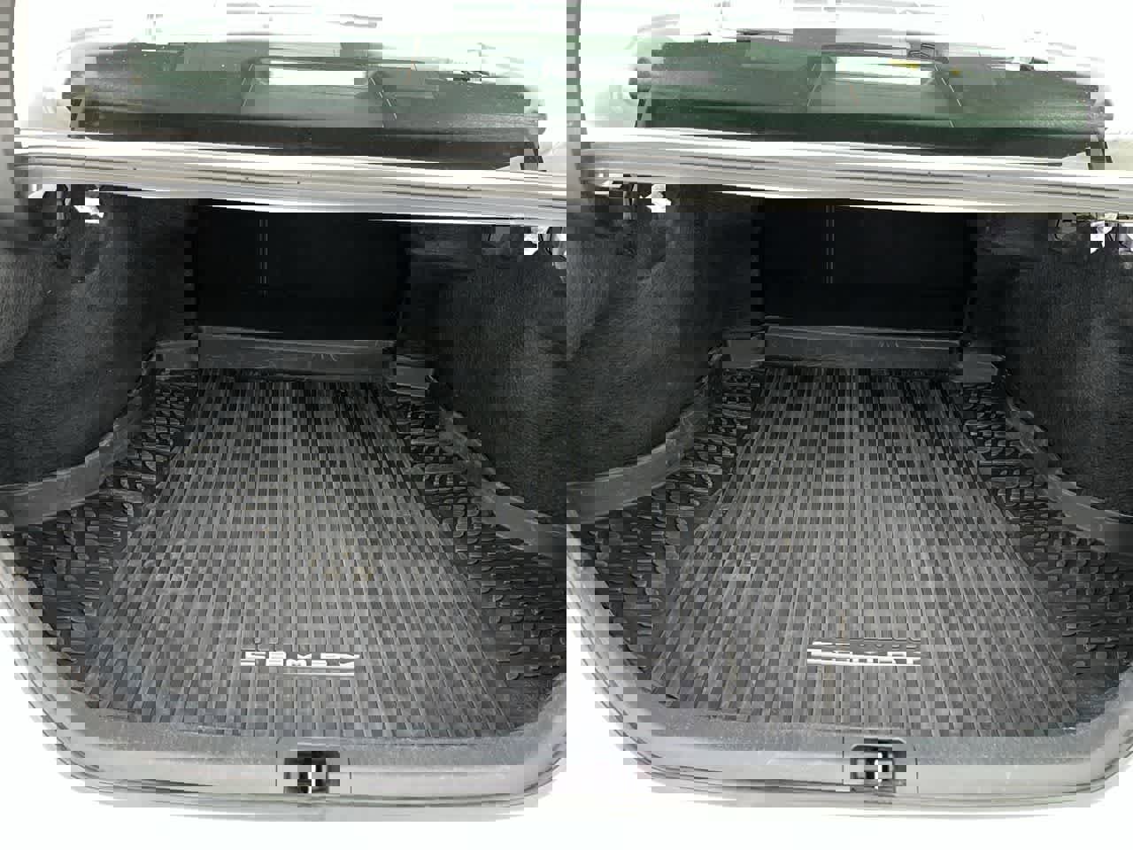 Used 2024 Toyota Camry XLE w/ Navigation Package image 28