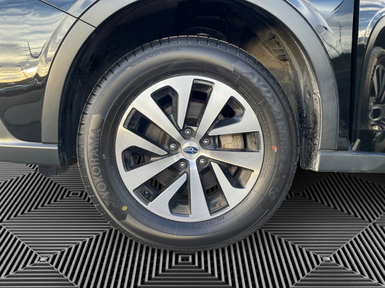 Used 2022 Subaru Outback Premium image 17