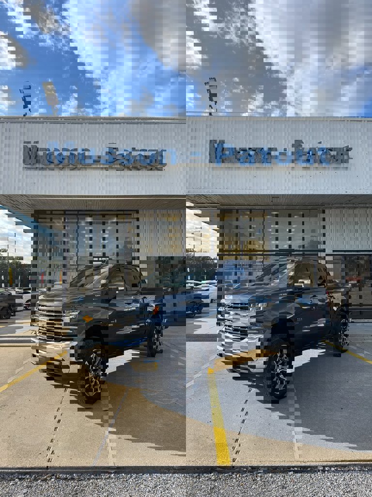 Used 2020 Chevrolet Silverado 1500 LT w/ Texas Edition image 1