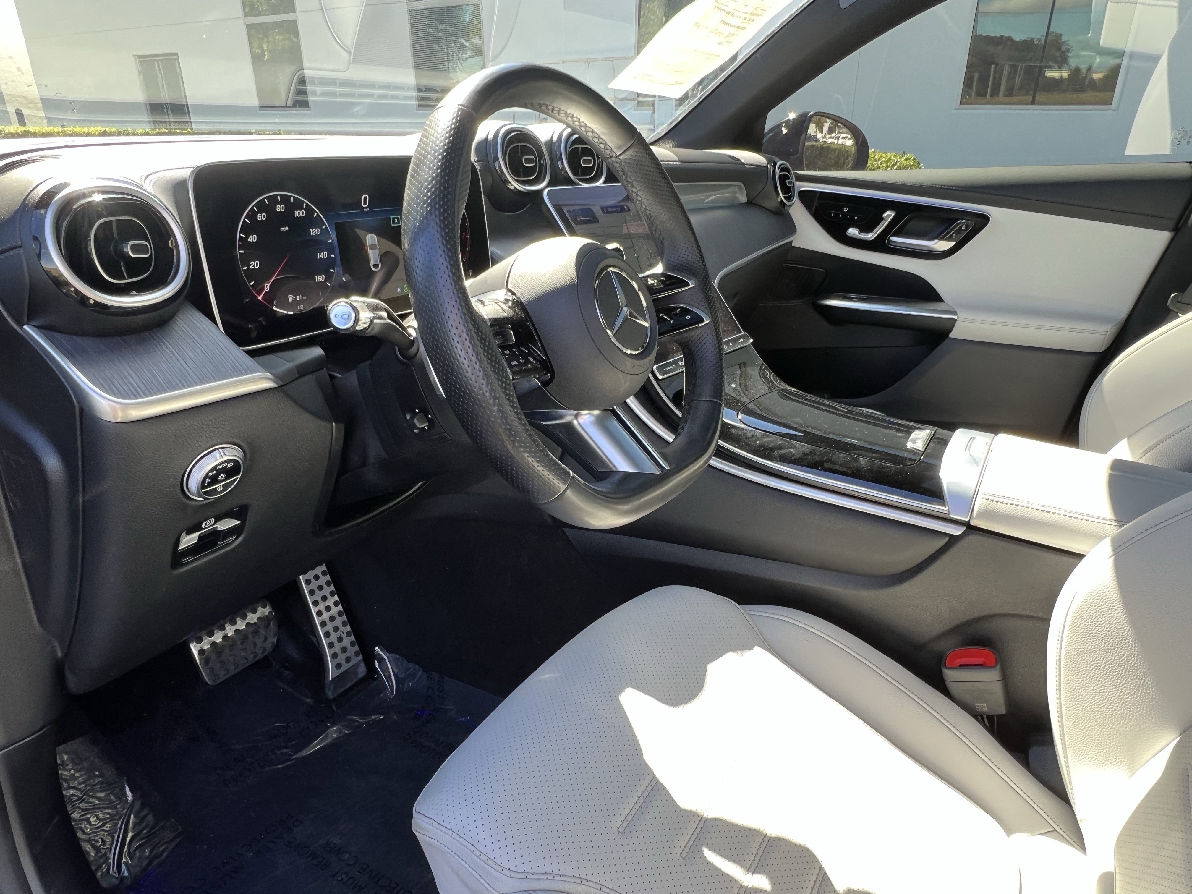 Certified 2024 Mercedes-Benz GLC 300 4MATIC w/ AMG Line image 17