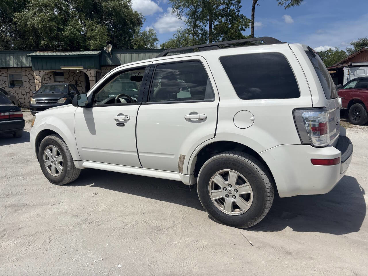 Used 2010 Mercury Mariner 2WD image 8