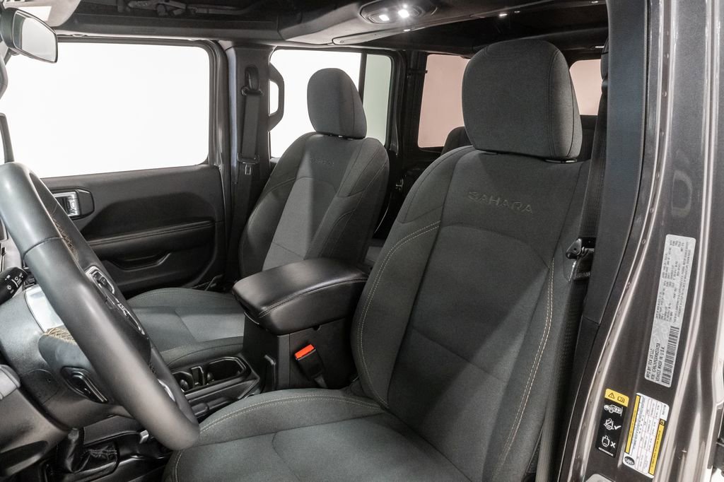 Used 2024 Jeep Wrangler Unlimited Sahara AWD/4WD image 9