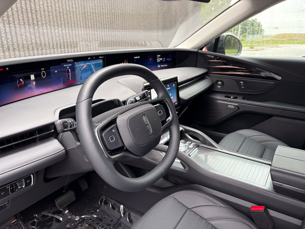 New 2026 Lincoln Nautilus Reserve w/ Jet Appearance Package AWD/4WD image 11