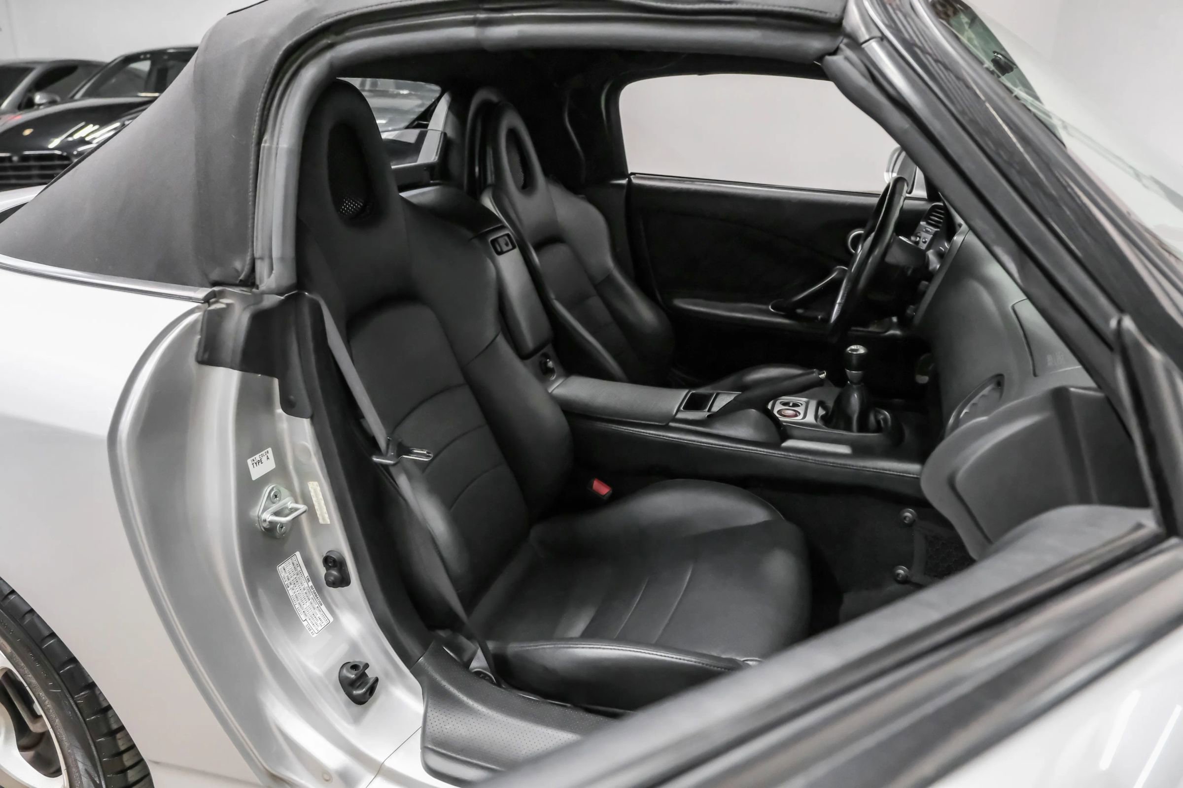 Used 2003 Honda S2000 image 25