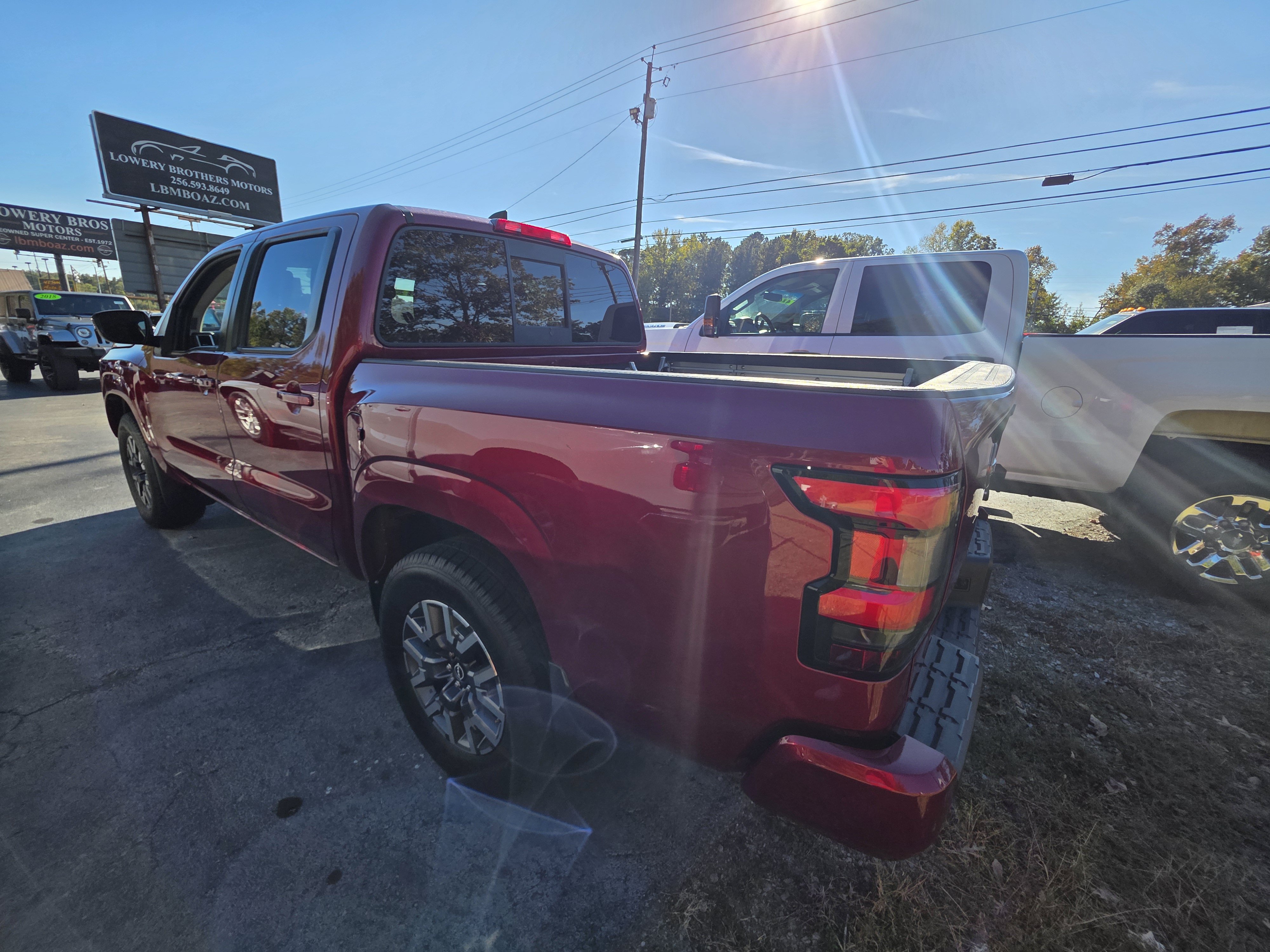 Used 2022 Nissan Frontier SV AWD/4WD image 8
