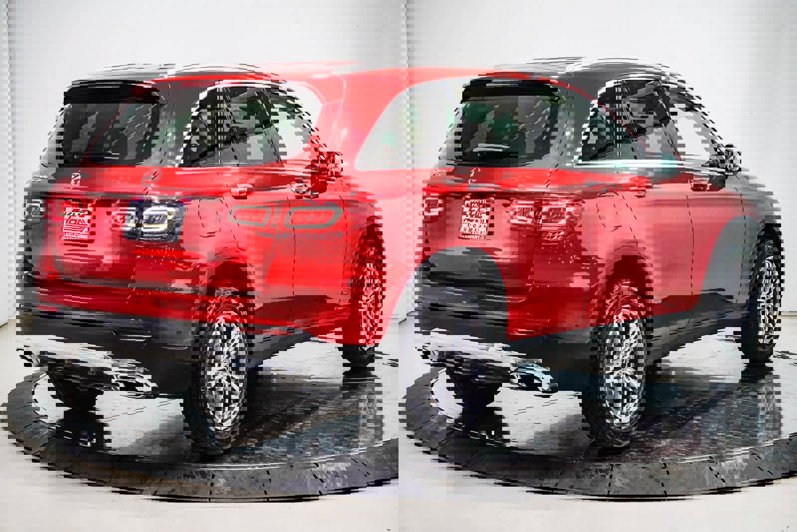 Certified 2021 Mercedes-Benz GLC 300 image 4