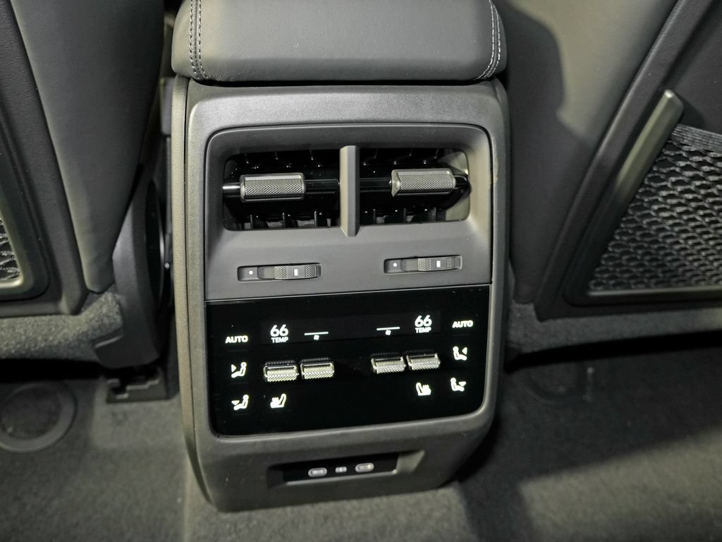New 2026 Porsche Macan 4 Electric AWD/4WD image 35