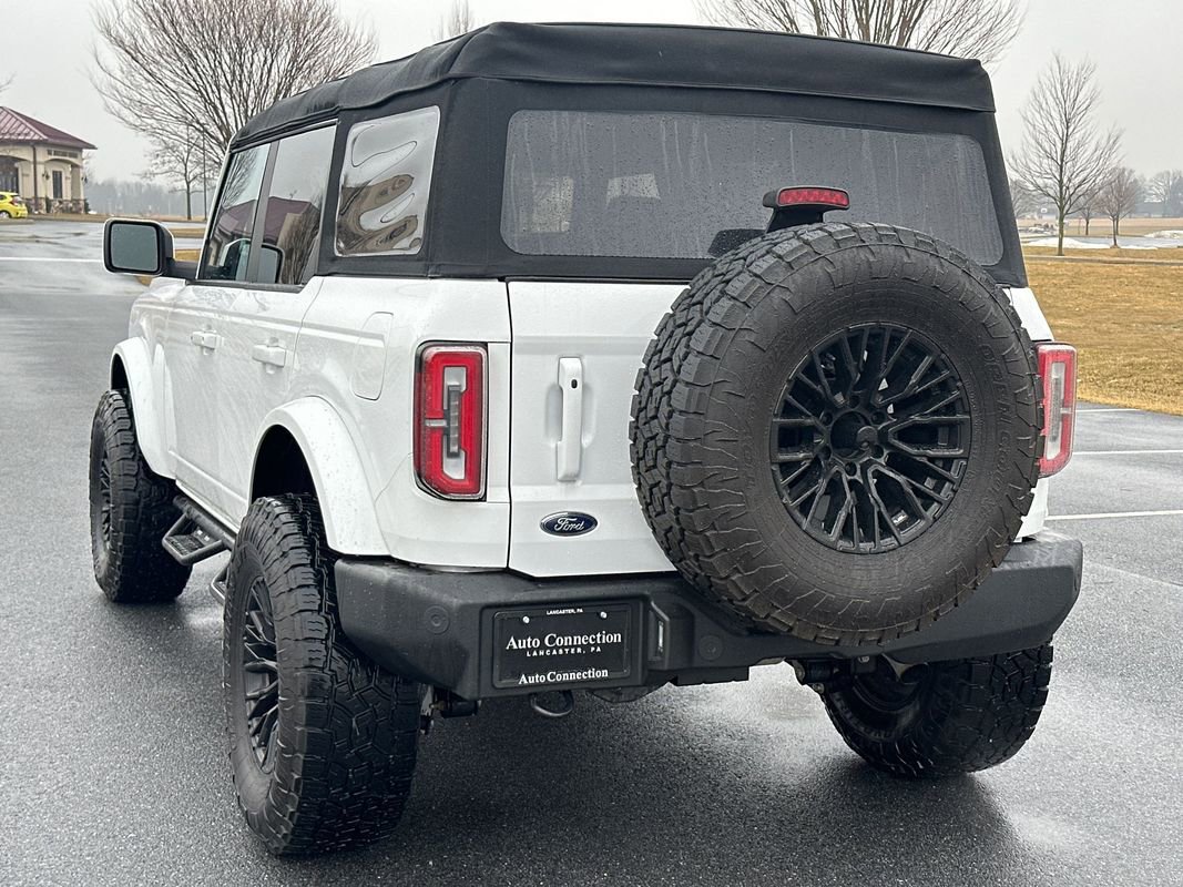 Used 2024 Ford Bronco Outer Banks image 9