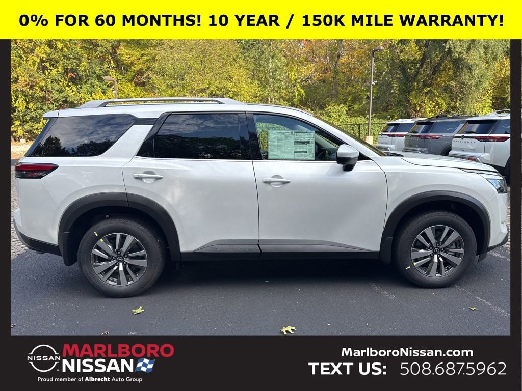 New 2025 Nissan Pathfinder SL w/ Cargo Package image 8