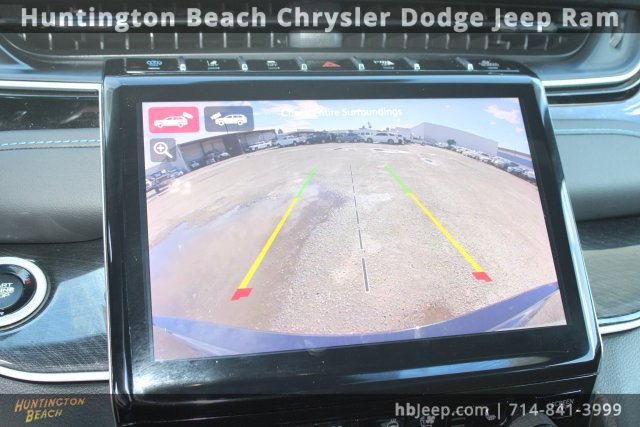 Used 2023 Jeep Grand Cherokee Trailhawk image 34